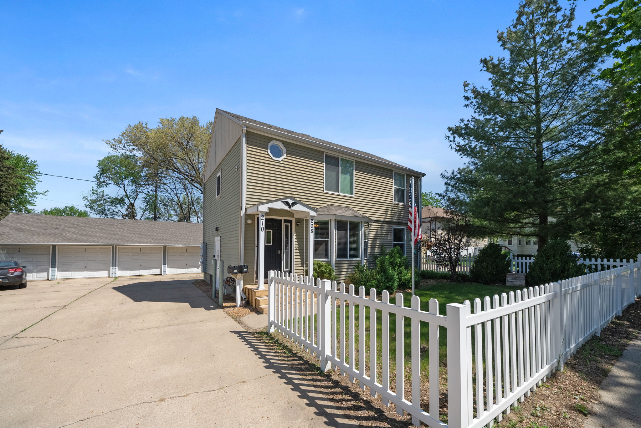 Property thumbnail image